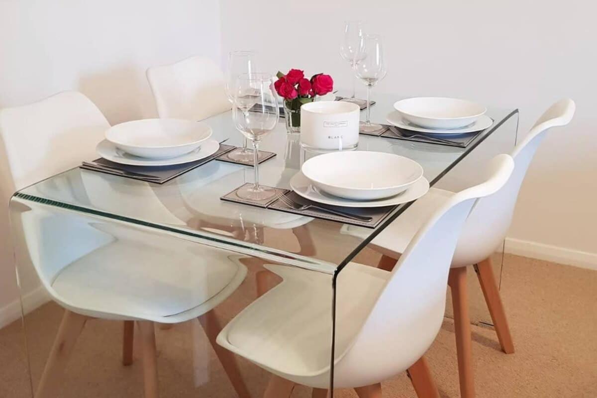 Modern Apartment In The Heart Of Oxford With Secure Underground Parking Esterno foto
