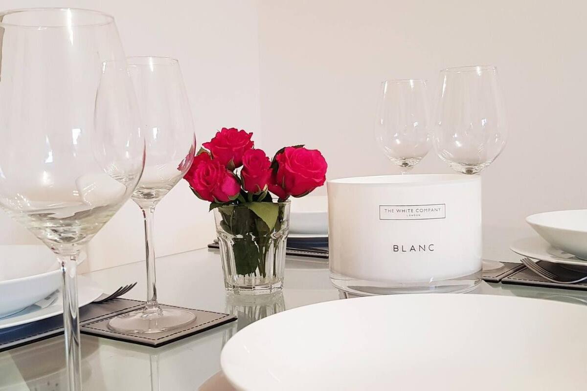 Modern Apartment In The Heart Of Oxford With Secure Underground Parking Esterno foto