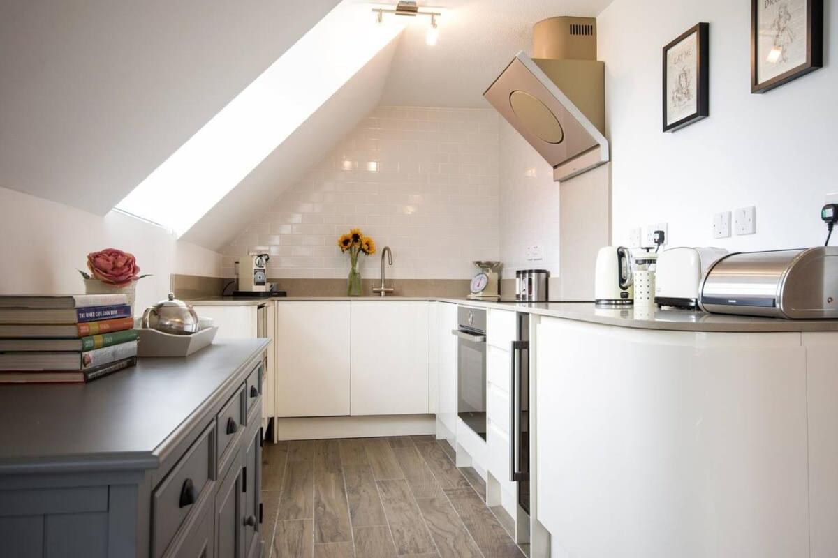 Modern Apartment In The Heart Of Oxford With Secure Underground Parking Esterno foto